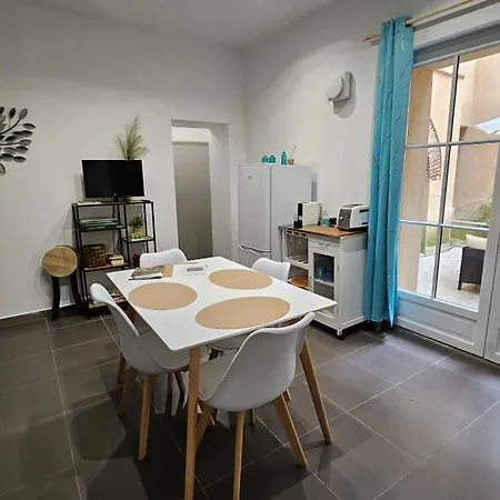 Le Patio St Etienne - Centre Historique - Parking Gratuit Апартаменты *